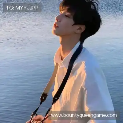 骆铖柳